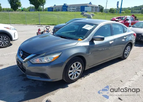 2016 Nissan Altima 2.5/2.5 S/2.5 Sl/2.5 Sr/2.5 Sv z USA, uszkodzony, nr VIN 1N4AL3AP1GN358963